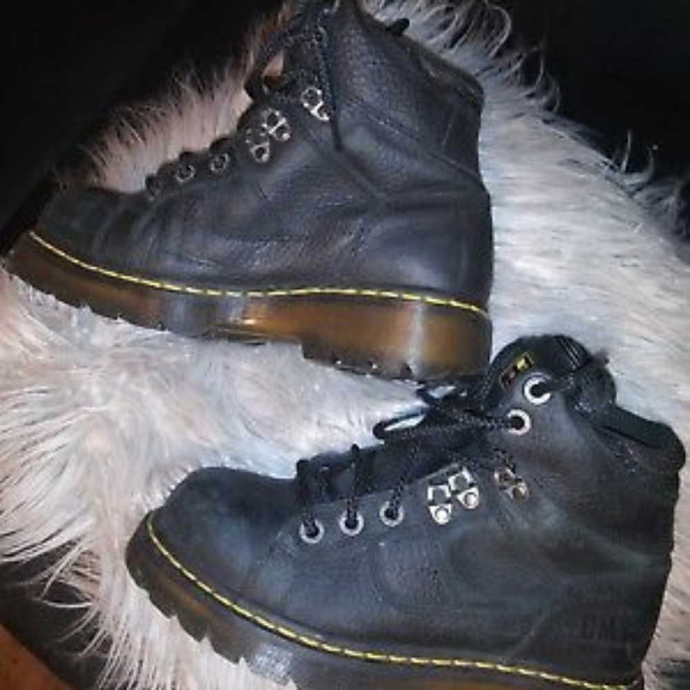 Dr.Martens womens steel toe (size8)